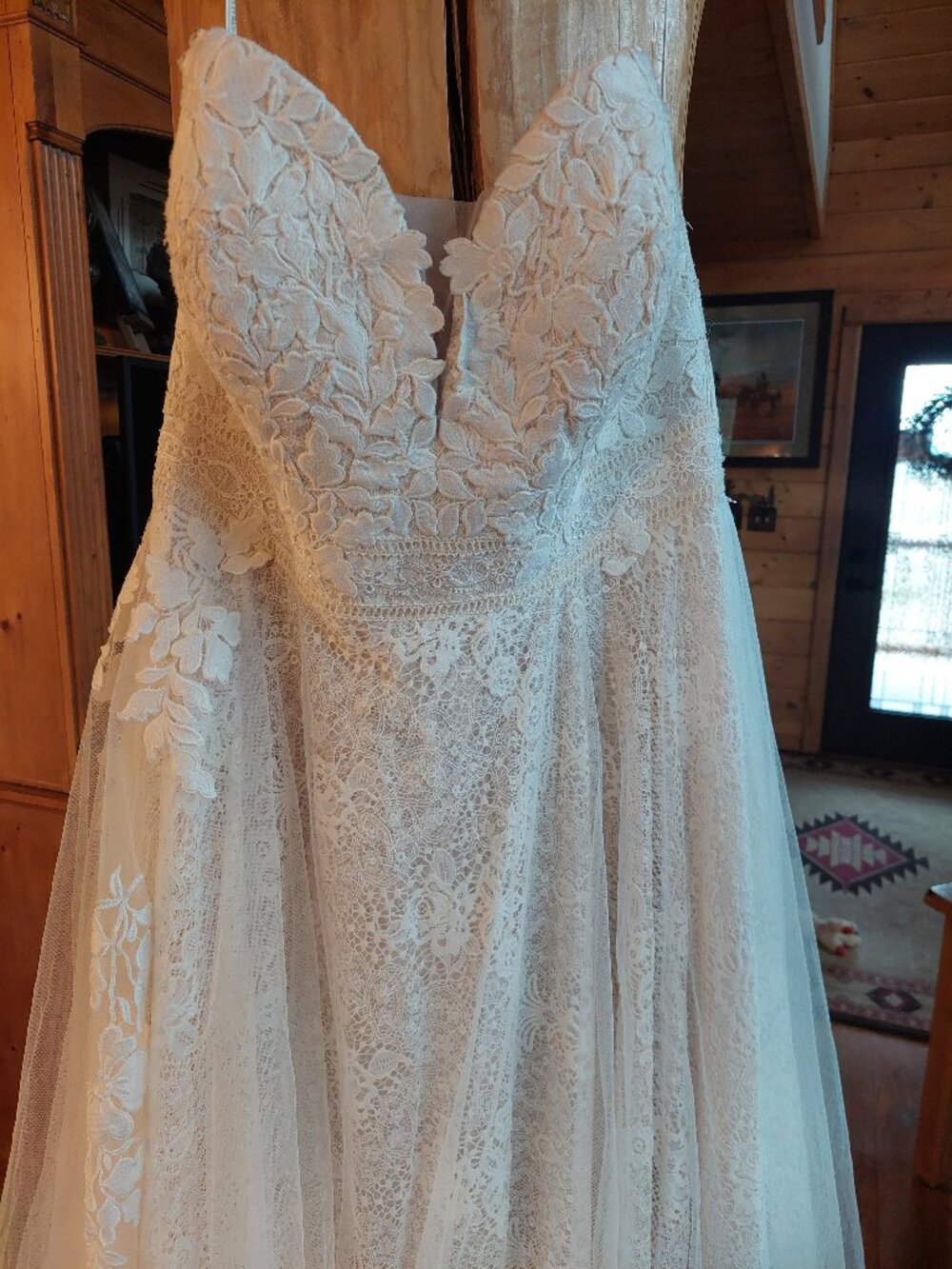 Essense of Australia IVORY 3D flower 2 lace layers Boho Wedding dress size 20 - Picture 2 of 16